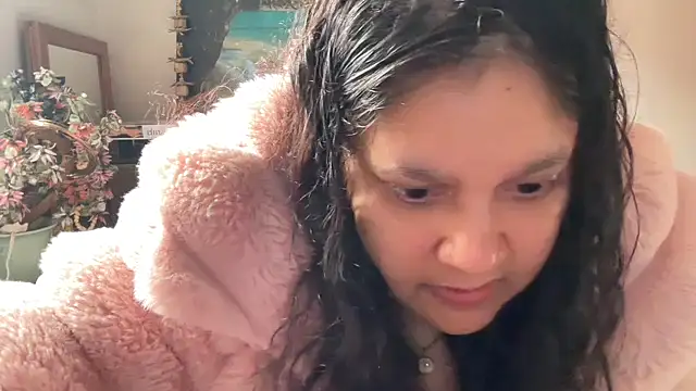 Snapshot of MelanieFawker chatting on 10/05/25, 03:21 MelanieFawker online show from 10/05/25, 03:21