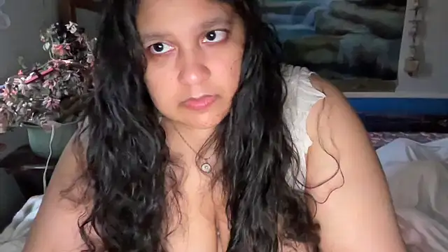 Snapshot of MelanieFawker chatting on 10/06/25, 06:49 MelanieFawker online show from 10/06/25, 06:49