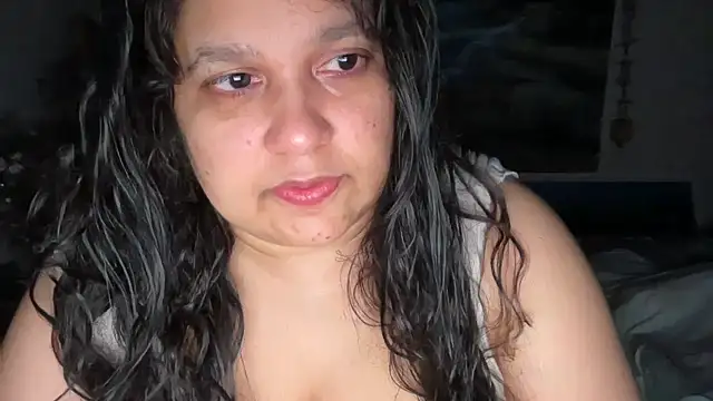 Snapshot of MelanieFawker chatting on 10/10/25, 02:10 MelanieFawker online show from 10/10/25, 02:10