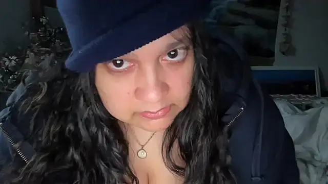 Snapshot of MelanieFawker chatting on 10/15/25, 02:28 MelanieFawker online show from 10/15/25, 02:28