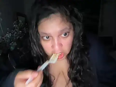 Snapshot of MelanieFawker chatting on 03/03/26, 01:23 MelanieFawker online show from 03/03/26, 01:23