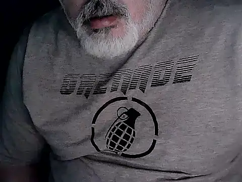 Snapshot of cashot58 chatting on 10/20/25, 03:45 cashot58 online show from 10/20/25, 03:45