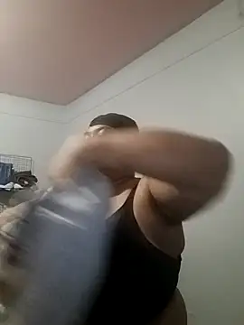 Snapshot of pinkpassionpleaser chatting on 12/04/24, 11:46 pinkpassionpleaser online show from 12/04/24, 11:46