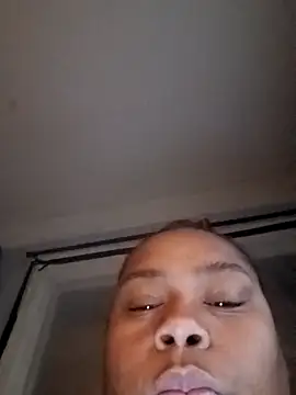 Snapshot of pinkpassionpleaser chatting on 01/27/25, 11:54 pinkpassionpleaser online show from 01/27/25, 11:54