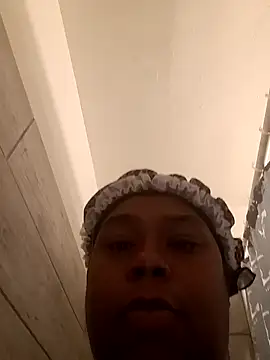 Snapshot of pinkpassionpleaser chatting on 02/12/25, 11:29 pinkpassionpleaser online show from 02/12/25, 11:29