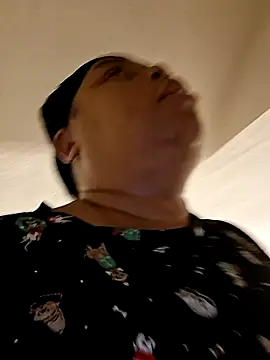 Snapshot of pinkpassionpleaser chatting on 03/11/26, 10:10 pinkpassionpleaser online show from 03/11/26, 10:10