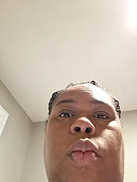 Snapshot of pinkpassionpleaser chatting on 03/28/26, 10:48 pinkpassionpleaser online show from 03/28/26, 10:48