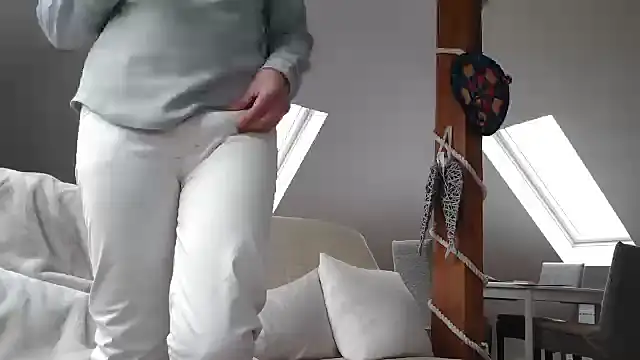 maxmueller321 online show from 12/04/24, 09:40