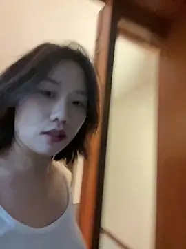 Eliza-E online show from 03/31/26, 12:49