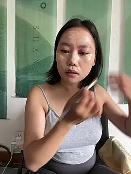 Eliza-E online show from 04/09/26, 02:00