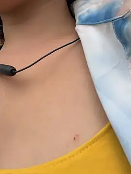 Eliza-E online show from 04/21/26, 02:51