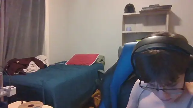 KaliSnow199623 online show from 11/04/25, 04:11