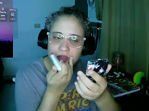 Snapshot of lolalicious_758 chatting on 10/07/25, 11:46 lolalicious 758 online show from 10/07/25, 11:46