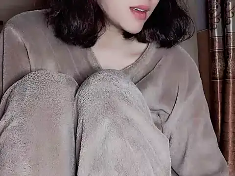 Snapshot of Pink_cream chatting on 02/05/25, 04:03 Pink cream online show from 02/05/25, 04:03