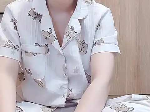 Snapshot of Pink_cream chatting on 03/15/25, 01:30 Pink cream online show from 03/15/25, 01:30