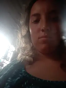 Lariamiga17 online show from 12/19/24, 05:50