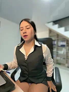 VAL PRINCESS online show from 03/10/26, 12:15