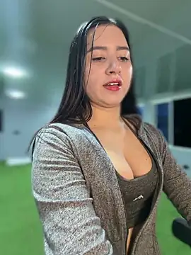 VAL PRINCESS online show from 04/10/26, 12:16