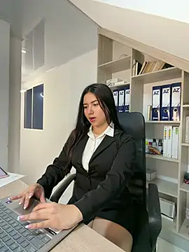VAL PRINCESS online show from 07/30/26, 12:09