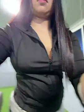 VAL PRINCESS online show from 08/07/26, 12:12