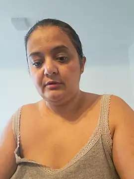 sarahhh1987 online show from 10/19/25, 08:37