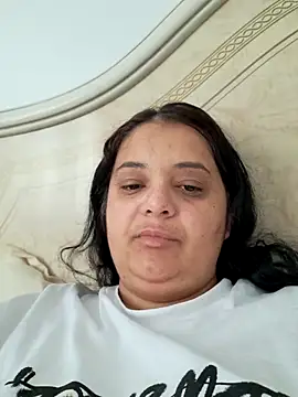 sarahhh1987 online show from 10/28/25, 05:44