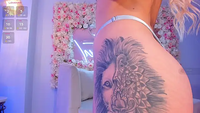 HannaConnor  online show from 03/10/25, 11:16