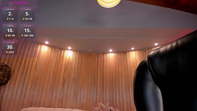 HannaConnor  online show from 10/24/25, 08:27