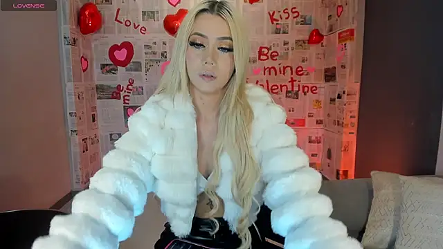 HannaConnor  online show from 02/13/26, 08:49