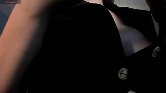 BellaRose X online show from 10/09/25, 03:37