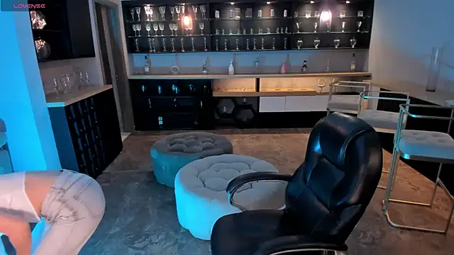 ViolettHansson online show from 03/08/25, 07:09