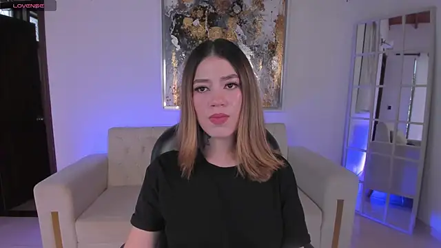 ViolettHansson online show from 03/19/25, 06:12