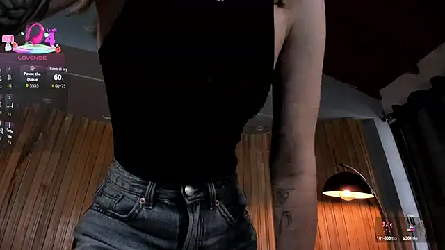 ViolettHansson online show from 09/16/25, 06:09