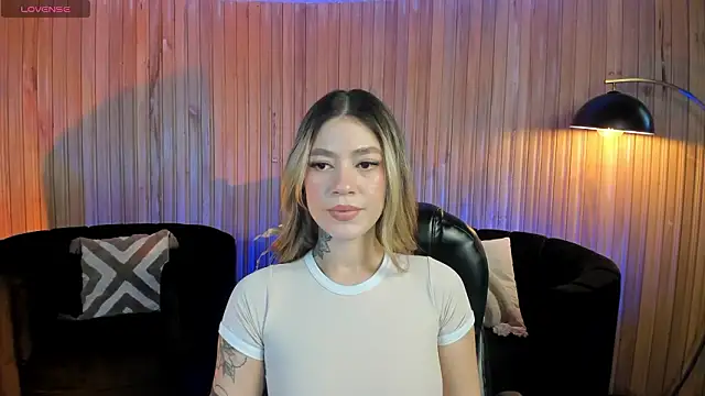 ViolettHansson online show from 03/13/26, 06:25