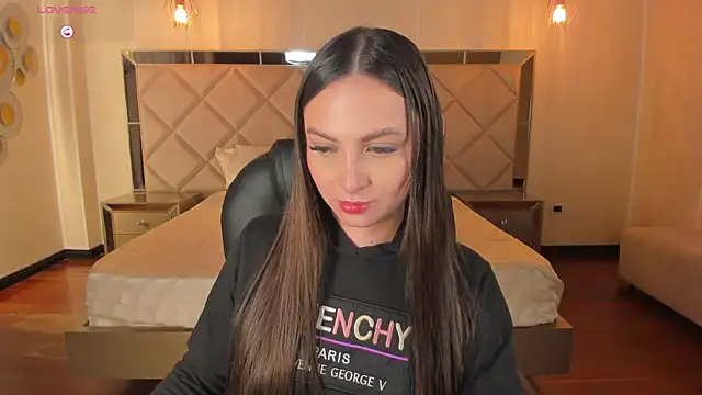 AliceHarper  online show from 02/18/25, 07:10