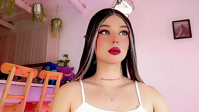 Snapshot of Marian_LV chatting on 03/20/25, 12:22 Marian LV online show from 03/20/25, 12:22