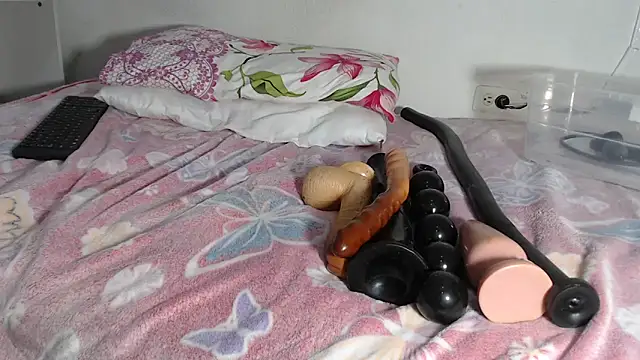 ruby07 online show from 10/02/25, 07:54