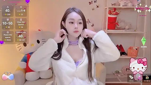 Kiss-18 online show from 02/18/26, 05:47