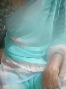 Snapshot of sexyrapa chatting on 10/21/25, 01:39 sexyrapa online show from 10/21/25, 01:39