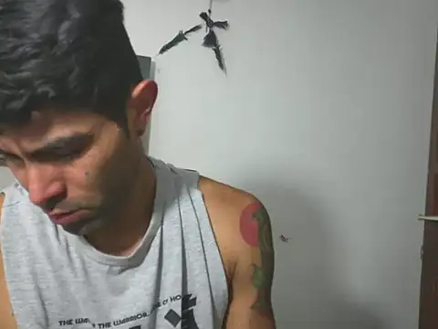 hideonbush051 online show from 02/25/26, 11:31