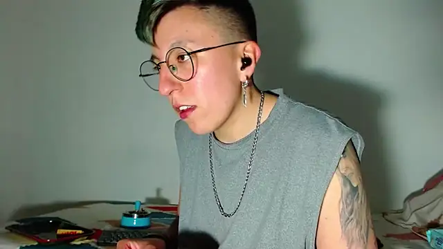 Sexyboy 666 online show from 12/02/25, 09:32