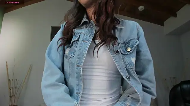 AnaisNin online show from 11/19/25, 03:39