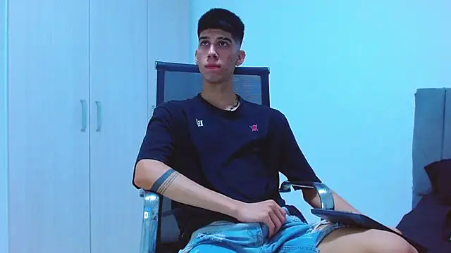 jhony-sex online show from 11/08/25, 12:16