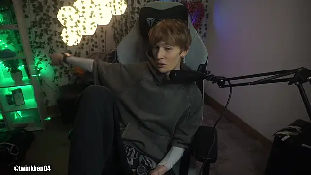 twinkben online show from 10/02/25, 09:00