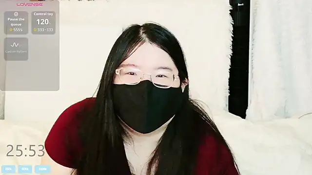 Snapshot of Kara-Nuna chatting on 07/03/26, 01:56 Kara-Nuna online show from 07/03/26, 01:56