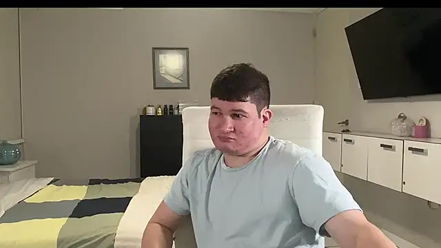 Lorenzo hernandez online show from 11/07/25, 10:10