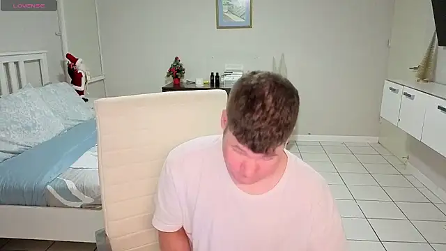 Lorenzo hernandez online show from 12/03/25, 05:44