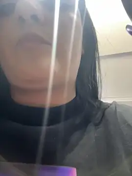 IrisBaker online show from 10/24/25, 09:11