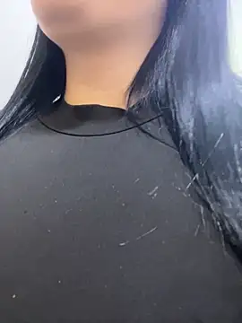 IrisBaker online show from 10/31/25, 09:38