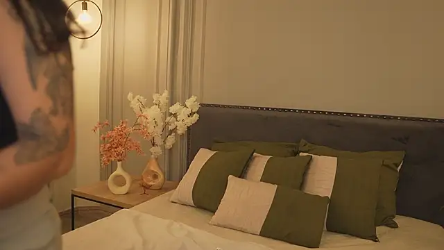 IrisBaker online show from 02/28/26, 10:44